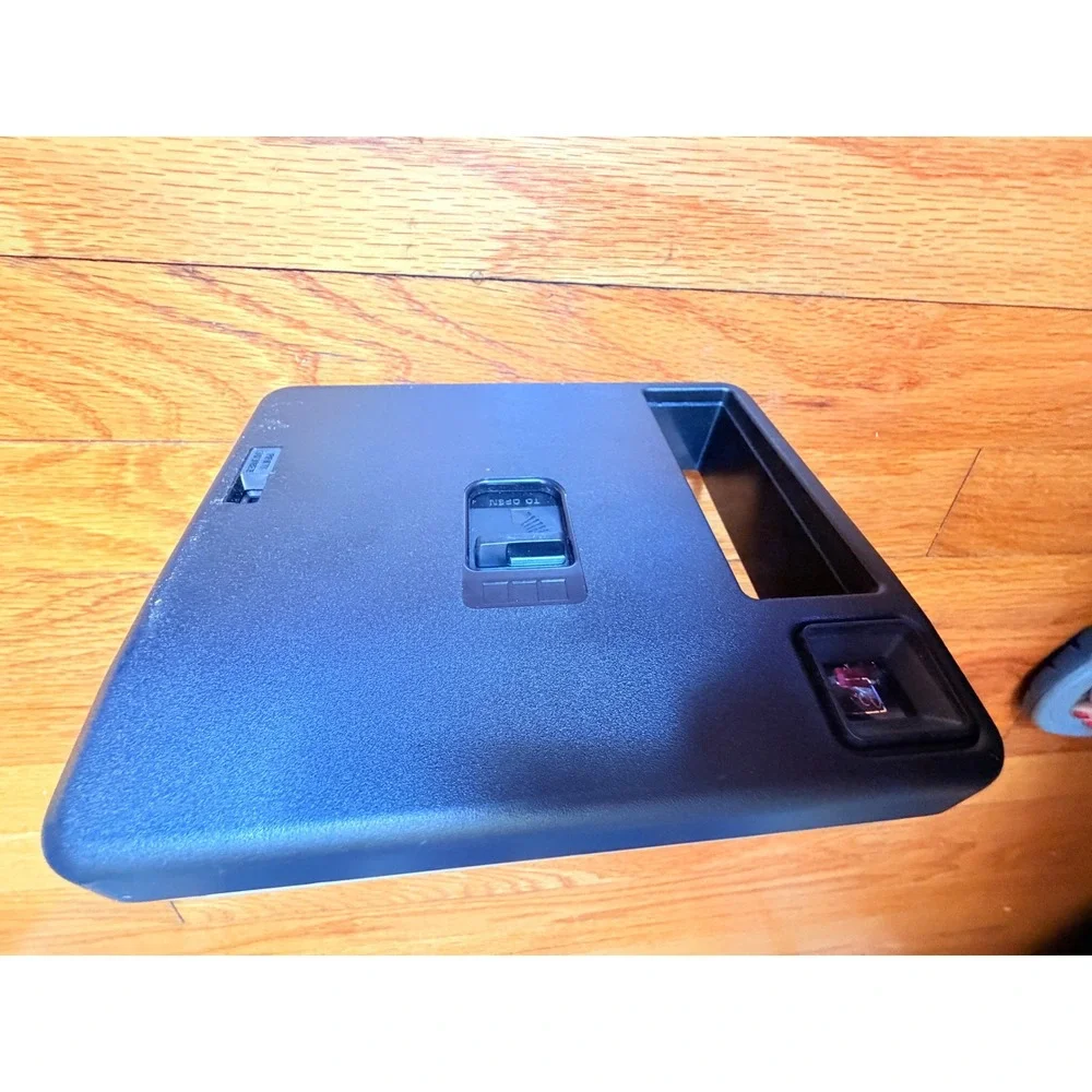 Vintage Kodak‎ The Handle Instant Camera Blue Grey 1970s Retro Display Prop